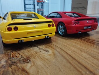 Ferrari F355 1/18 - 4