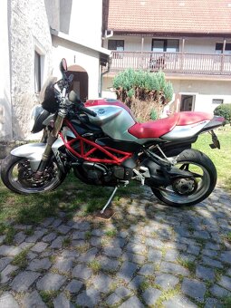 MV Agusta Brutale 910 - 4