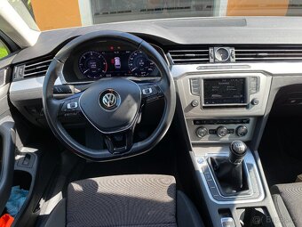 Volkswagen PASSAT B8 virtual cockpit - 4