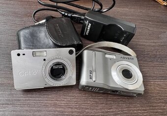 Staré mobilní telefony a fotoaparáty - 4