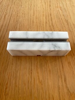 Mramorový designový stojánek BoConcept - 4