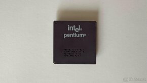 Intel Pentium 133 MHz / SY022 / Socket 7 - 4