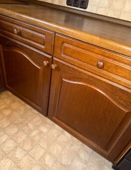 Menší klasická dubová kuchyně,5846 - 4