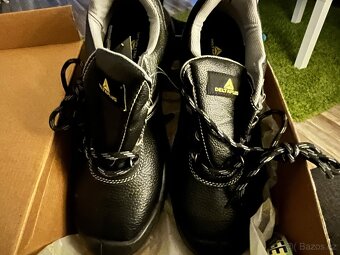 Nová pracovní obuv MontbrunS3 SRC - 4