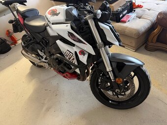 Suzuki GSX-S 950 - 4