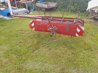 Obraceč sena na MF - 4
