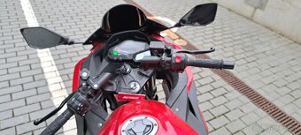 Kawasaki ninja 300 - 4