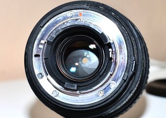 Sigma AF 28-70mm f/2,8D EX Aspherical pro Nikon - 4