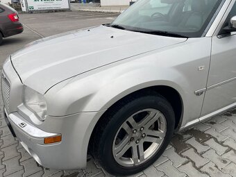Chrysler 300 C - 4
