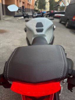 Honda CB 650r - 4