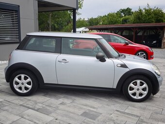 Mini Cooper ONE 1,4i 70Kw - 4