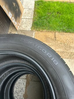 Nokian powerproof SUV 235/60R18 - 4