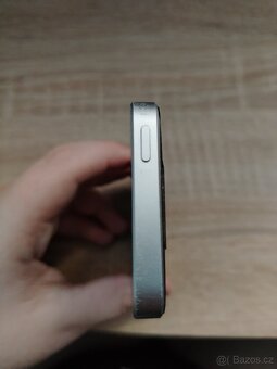 Prodám iphone se 2016 na náhradní díly - 4