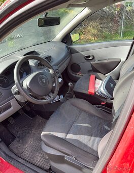 Renault Clio na náhradní díly - 4