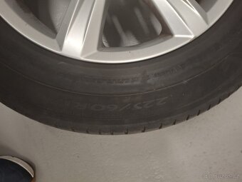 Prodám ALU kola 17" včetně pneu 225/60 R17 Michelin . - 4