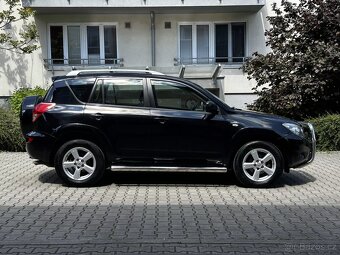 Toyota Rav4 2.2 D4-D 130kW SUV 4x4 Navi Tempomat Rám Nášlapy - 4