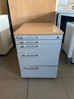 PRODÁM KVALITNÍ ZAMYKATELNÝ KONTEJNER - 4