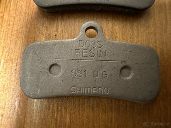 Brzdové destičky Shimano D03S Resin, 2 páry NOVÉ - 4