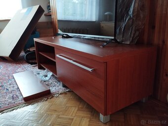 Stolek pod Tv - 4