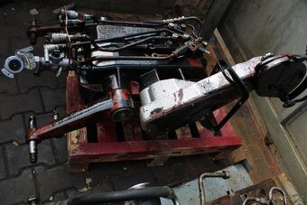 Zetor crystal víko hydrauliky 12145 16145 - 4