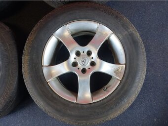 ALU disky originál Hyundai 5x114,3 R17 s letními pneu 235/65 - 4