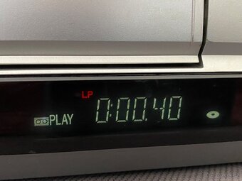 Kvalitní combo rekordér PANASONIC DMR-ES35V s TBC - 4