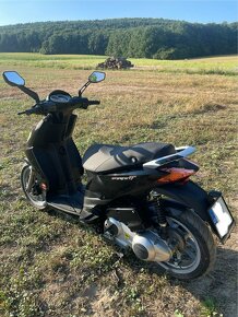 Aprilia Sport City One 125 - 4