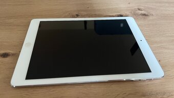 Apple iPad Air 64GB, WiFi + SIM, 1600Kč - 4