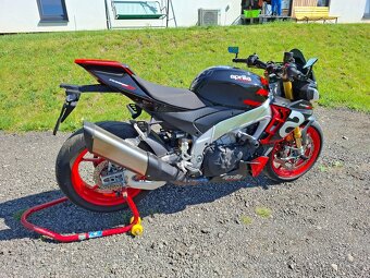 Prodám Aprilia Tuono V4 1100 Factory - 4
