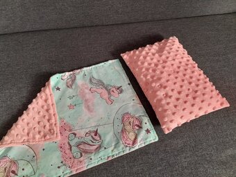 Peřinky pro panenky.....jednorožec - 4