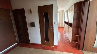 Byt 4+1 s balkonem (85m) osobní vlastnictví PRACHATICE - 4
