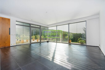 Vícegenerační samostatná vila 636m2, s pozemkem 2478m2, Koun - 4