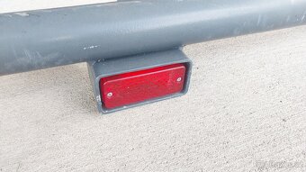 Mazda B2500 – Nárazník zadní - 4