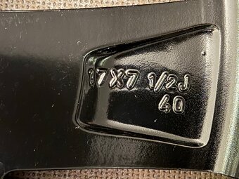 Disky Toyota Corolla 17" - 4