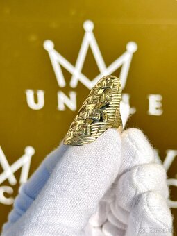 Zlatý prsten 3,80g - 4