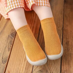 Ponožkové botičky pro děti - 4