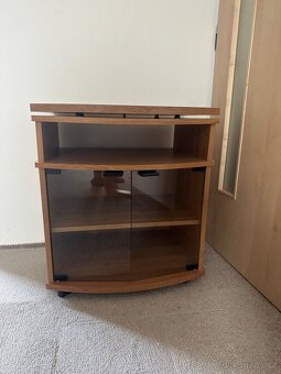 Menší TV stolek - komoda - 4