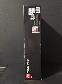 Nové LEGO Technic 42180 Marťanské vozidlo s posádkou - 4