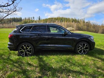 VW TOUAREG R-line 2024 210kW PLNÁ VÝBAVA - 4