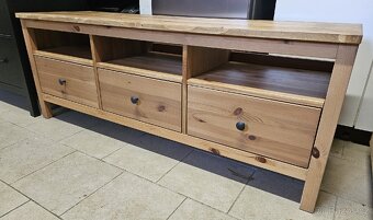 TV stolek Ikea Hemnes+ závěsná police - 4
