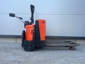 Elektrický paletový vozík BT - 4