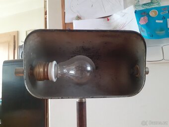 BANKÉŘKA STOLNÍ LAMPA - BAKELIT - 4
