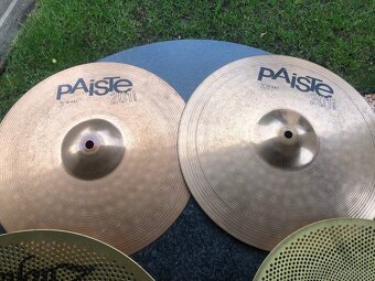 Sada činelů k bubnům.Mehmet Paiste Zubjian - 4