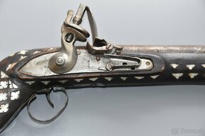 KŘESADLOVÁ PISTOLE-PUŠKA S NÁDOBOU NA PRACH - 4