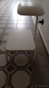 Pedikérský podnožník - 4