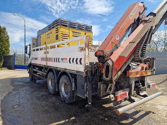 IVECO TRAKKER 6X4 valník s hydraulickou rukou - 4