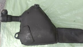 Yuki GY ll , výfuk - 4