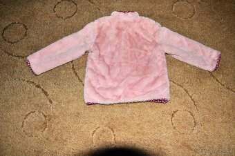 DÍVČÍ KOŽÍŠEK - 4