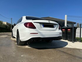 Difuzor E63 look na Mercedes E - W213 černý lesk - 4