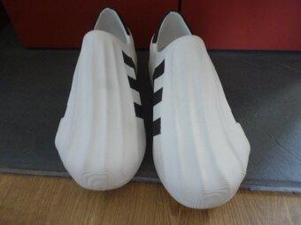 tenisky nazouváky Adidas UNisex vel. 6 1/3 - 4